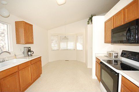 Eat-in Area