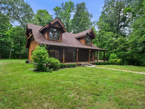 10138 Fairview Rd, Bennington, IN 47011