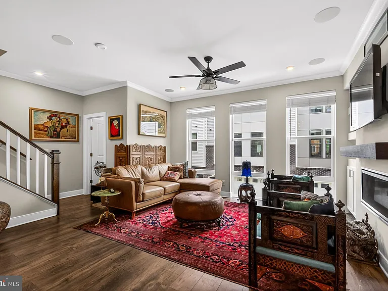 1013 S Taylor Ct — Photo 9