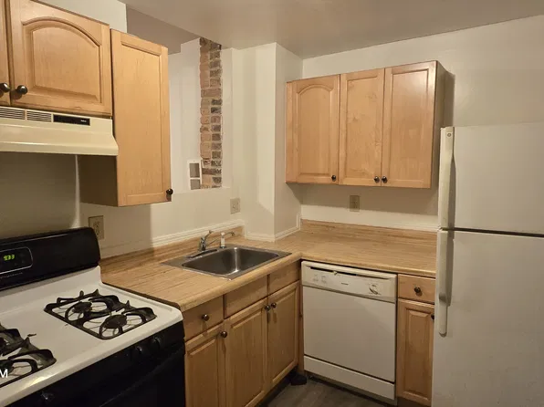 1137 Sargeant St, Baltimore, MD 21223