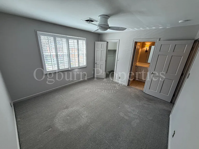 318 Hanover Arms Ct — Photo 6
