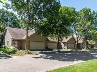 8318 Rhoy St, Victoria, MN 55386