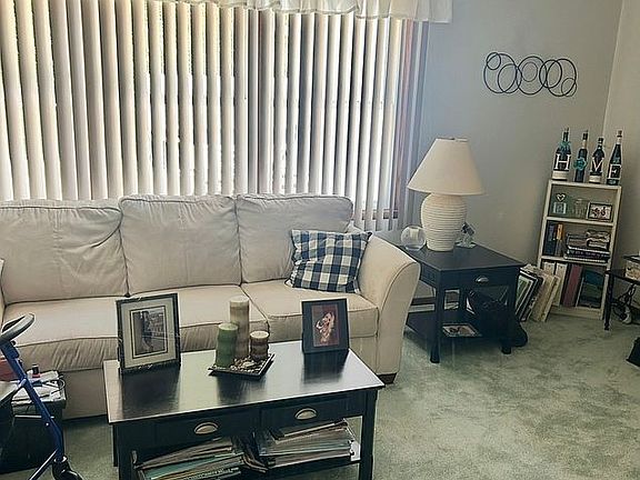 3rd image of 4410 Lorna Ln
