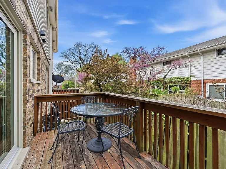 3125 Lake Ave — Photo 6