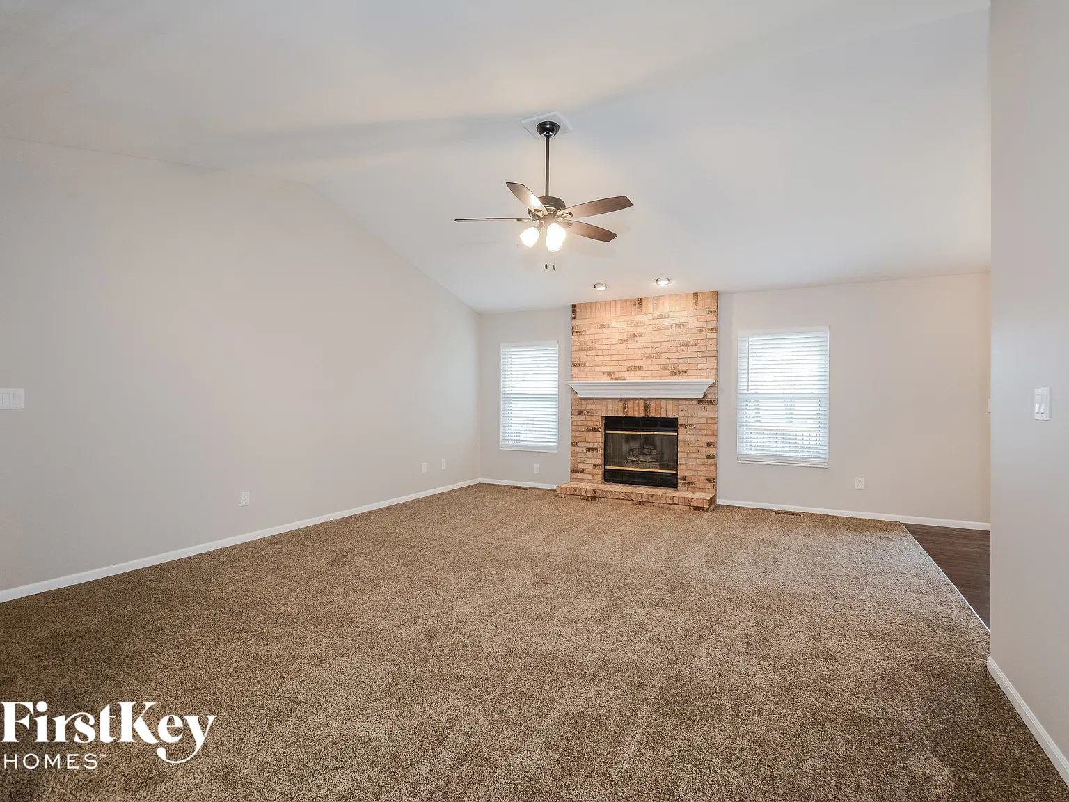 3 bed, 2.0 bath, 1488 sqft, $2,435 — Photo 3