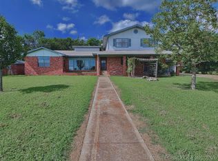 2343 E 2050th Rd, Hugo, OK 74743