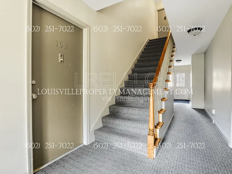 255 Salisbury Sq — Photo 7