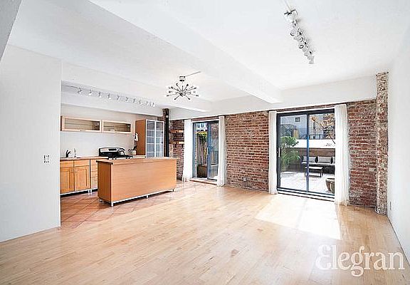 3rd image of 330 Wythe Ave APT 2B
