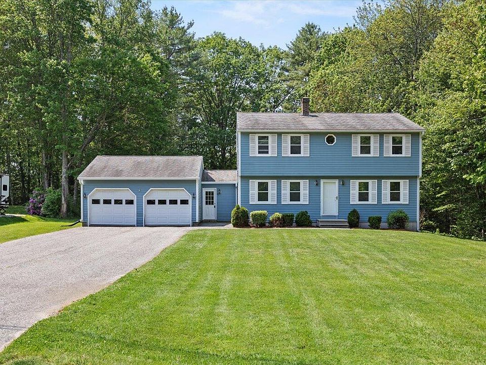 2nd image of 52 Douglas Avenue