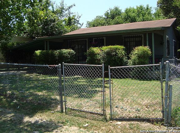 4th image of 1630 Lennon Ave