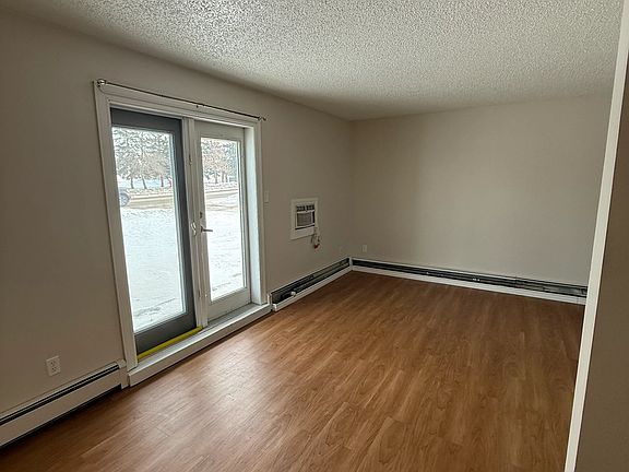 3rd image of 843 15th Ave E #501095