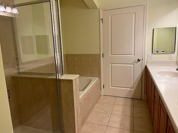 4th image of 1211 Stonecutter Dr APT 202