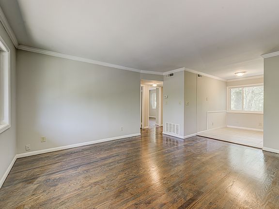 4th image of 3547 Glenwood Rd APT C