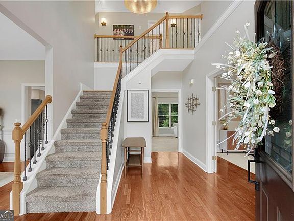 2nd image of 4310 Fairfax Dr
