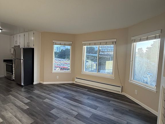 2nd image of 704 Presidio Ave #407