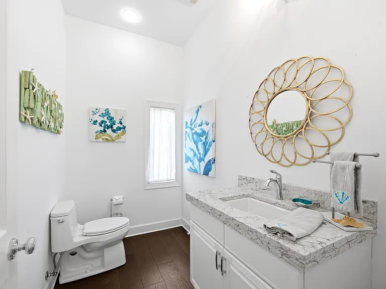 2540 Half Moon Walk — Photo 20