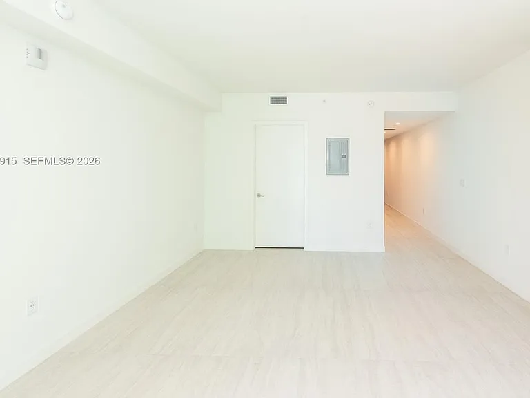 77 SE 5th St #3204 — Photo 4