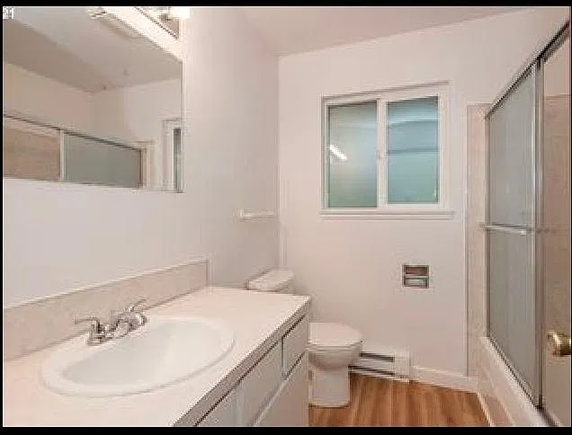 4855 SW Larch Dr — Photo 2