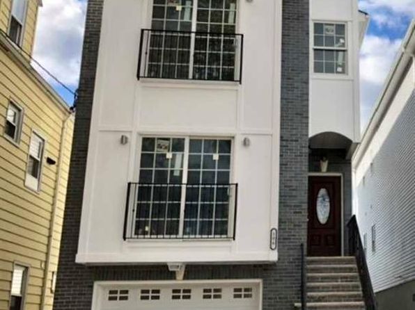 106 N 3rd St #1F-G