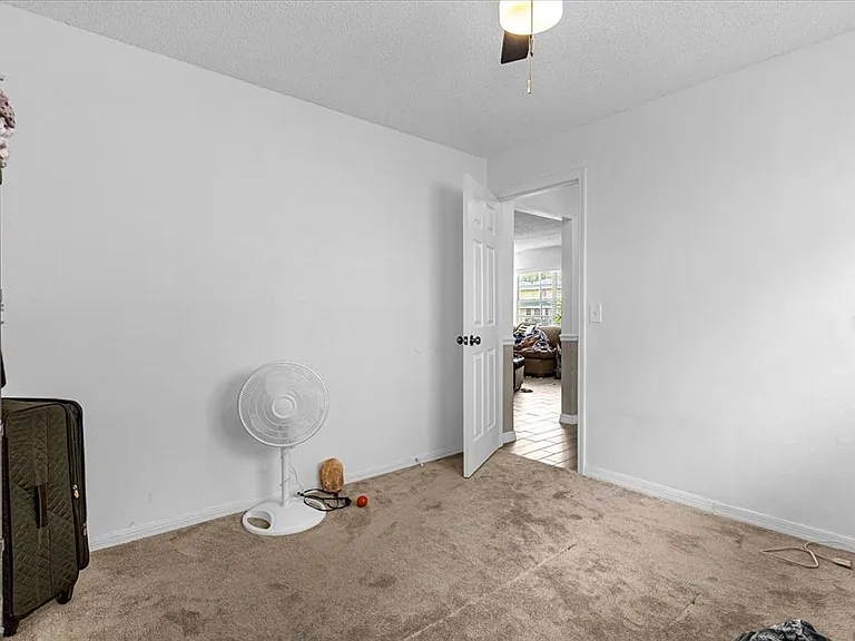 1267 Woodman Way — Photo 12