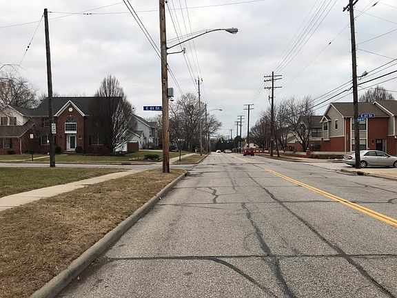 4th image of 8100 Hough Ave