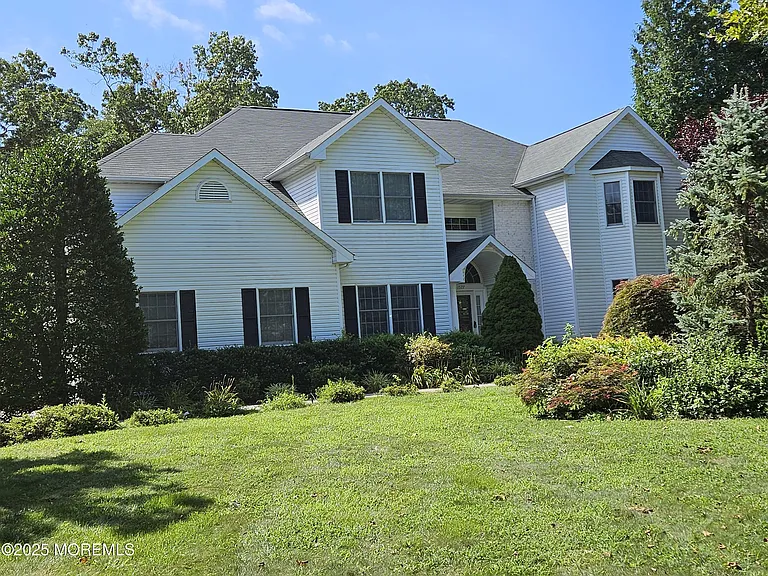 1577 Country Club Ln — Photo 39