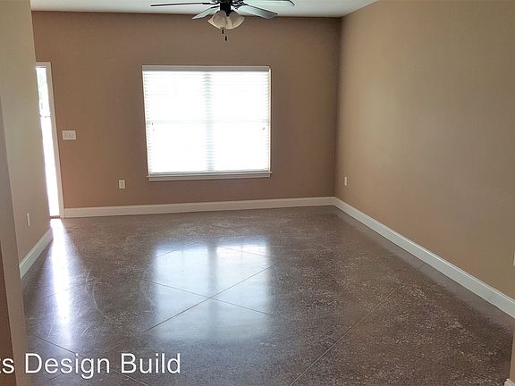 2nd image of 565 Walnut Creek Dr