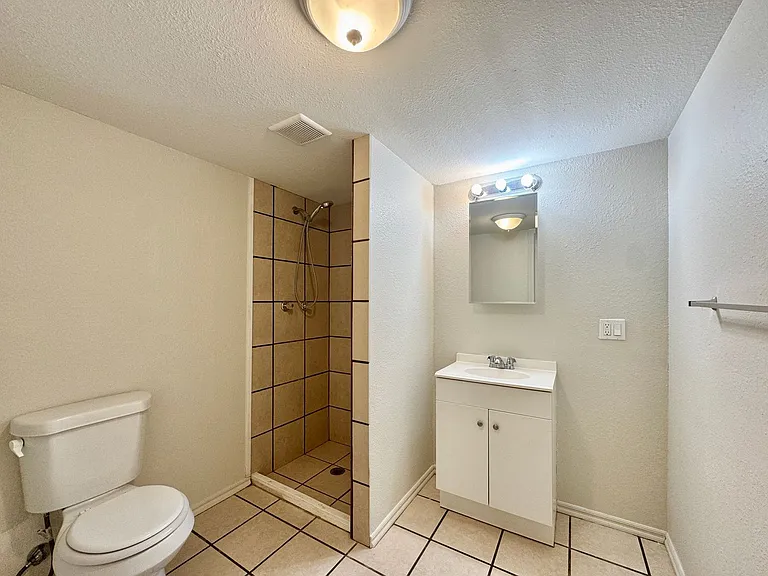 300A Antioch Rd — Photo 8