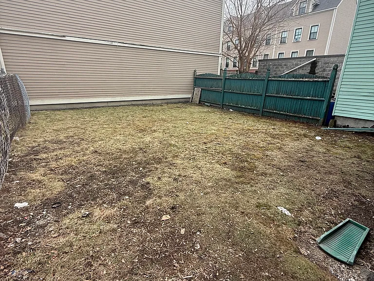 66 Elm St #1 — Photo 25