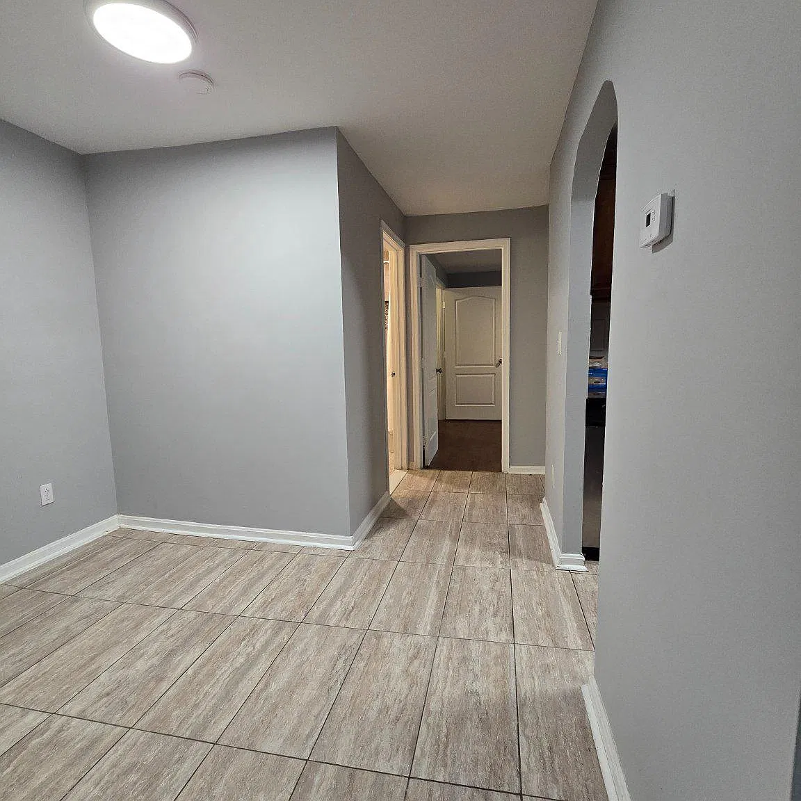 2 bed, 1.0 bath, 975 sqft, $1,900 — Photo 3