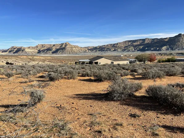 930 E Shelter Cv, Kanab, UT 84741