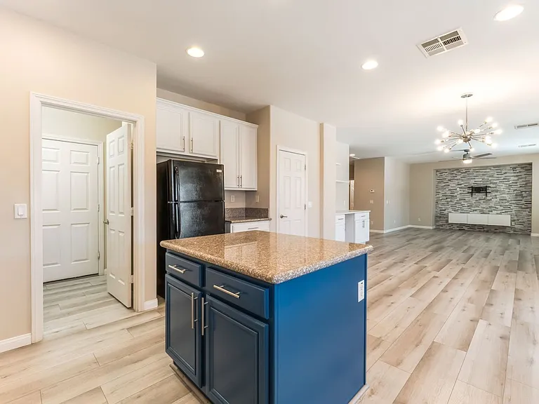 9440 Highview Rock Ct — Photo 7