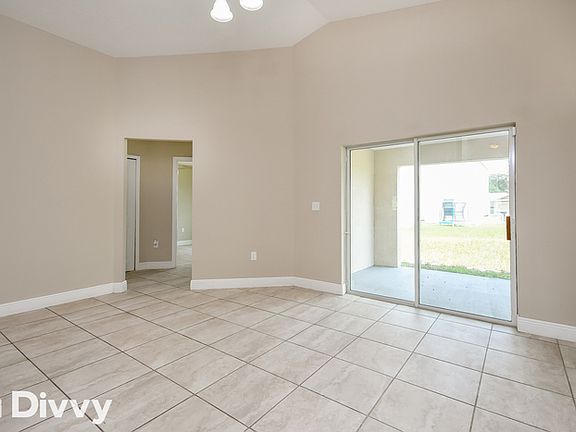 5th image of 325 Gardenia Ct