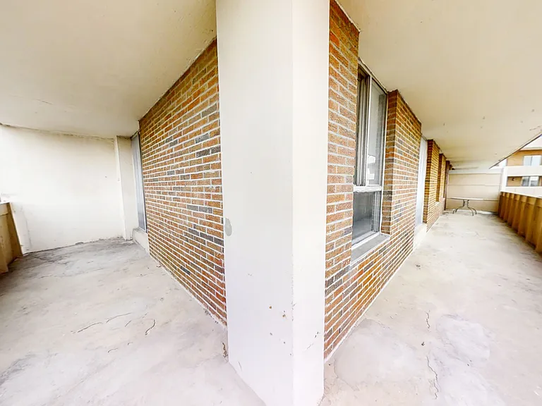 5000 Jane St — Photo 24