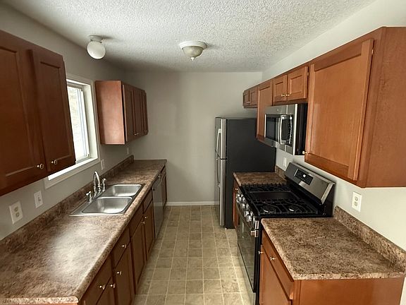 2nd image of 19213 Oak Hollow Dr