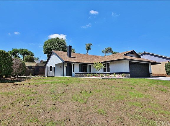 3rd image of 3980 Rosebay Dr