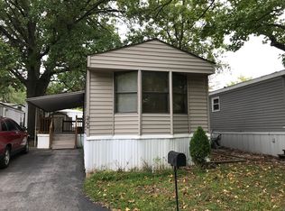 200 Sunnydale Dr, Saint Charles, MO 63301