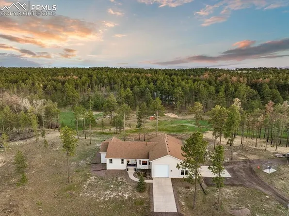9925 Chipmunk Ln, Colorado Springs, CO 80908
