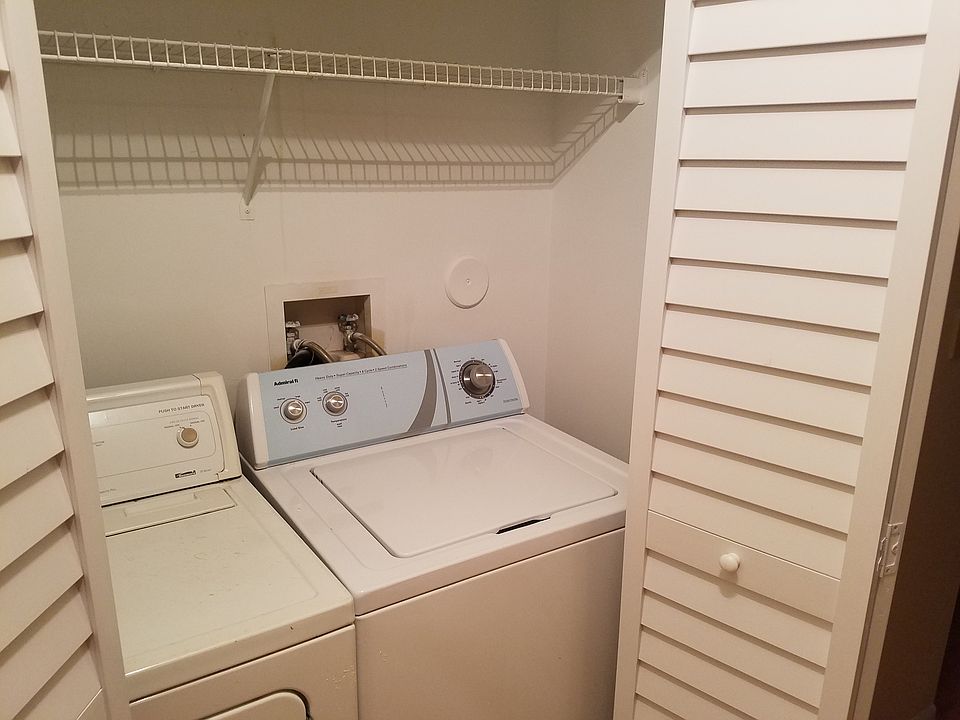 1st image of 9077 Vineyard Lake Dr