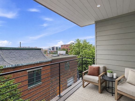 3rd image of 118 B St #302