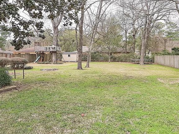 2nd image of 318 Bush Dr