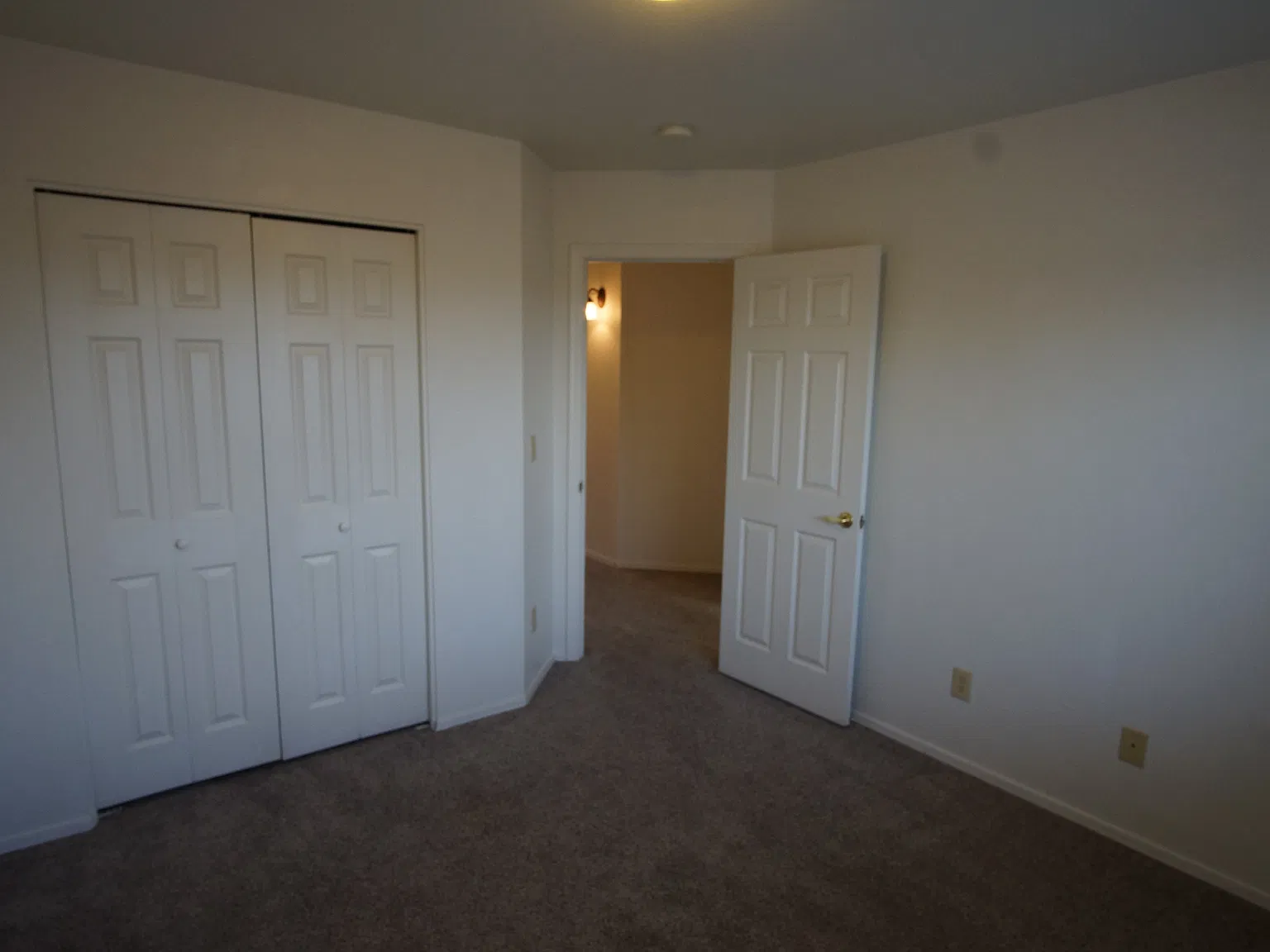 2 bed, 850 sqft, $1,195 — Photo 4