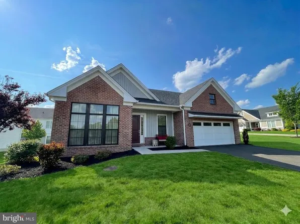 300 Dryden Rd E, Dresher, PA 19025