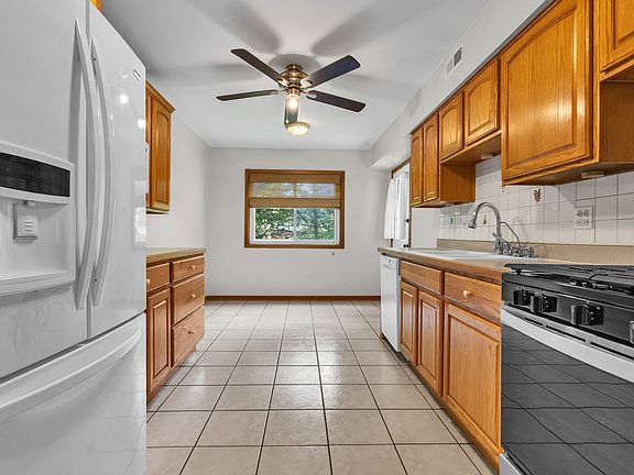 4th image of 11210 Cherry Ct #52A