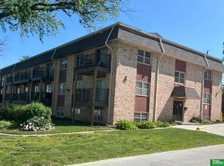 1367 S 76th Ave, Omaha, NE 68124