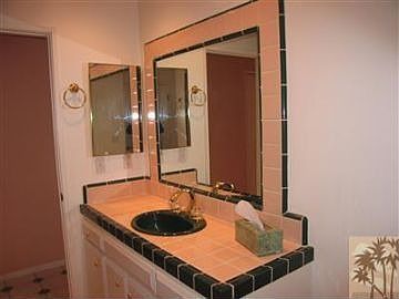 5th image of 41371 Balaclava Dr