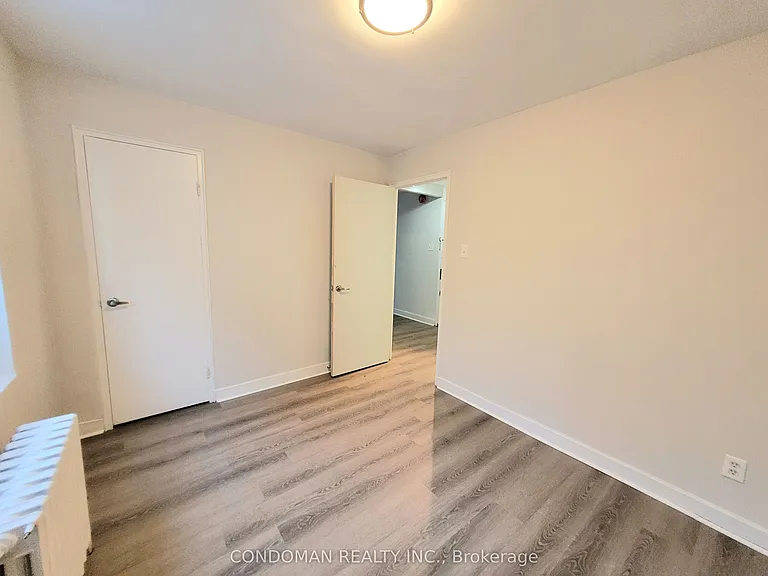 852 Broadview Ave #105 — Photo 5