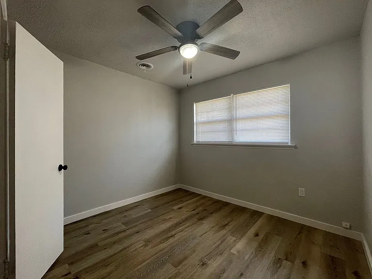 3222 Auburn Ave — Photo 18