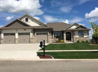 800 36th St S, Moorhead, MN 56560