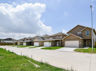 2819 Topiary Ln, Houston, TX 77014